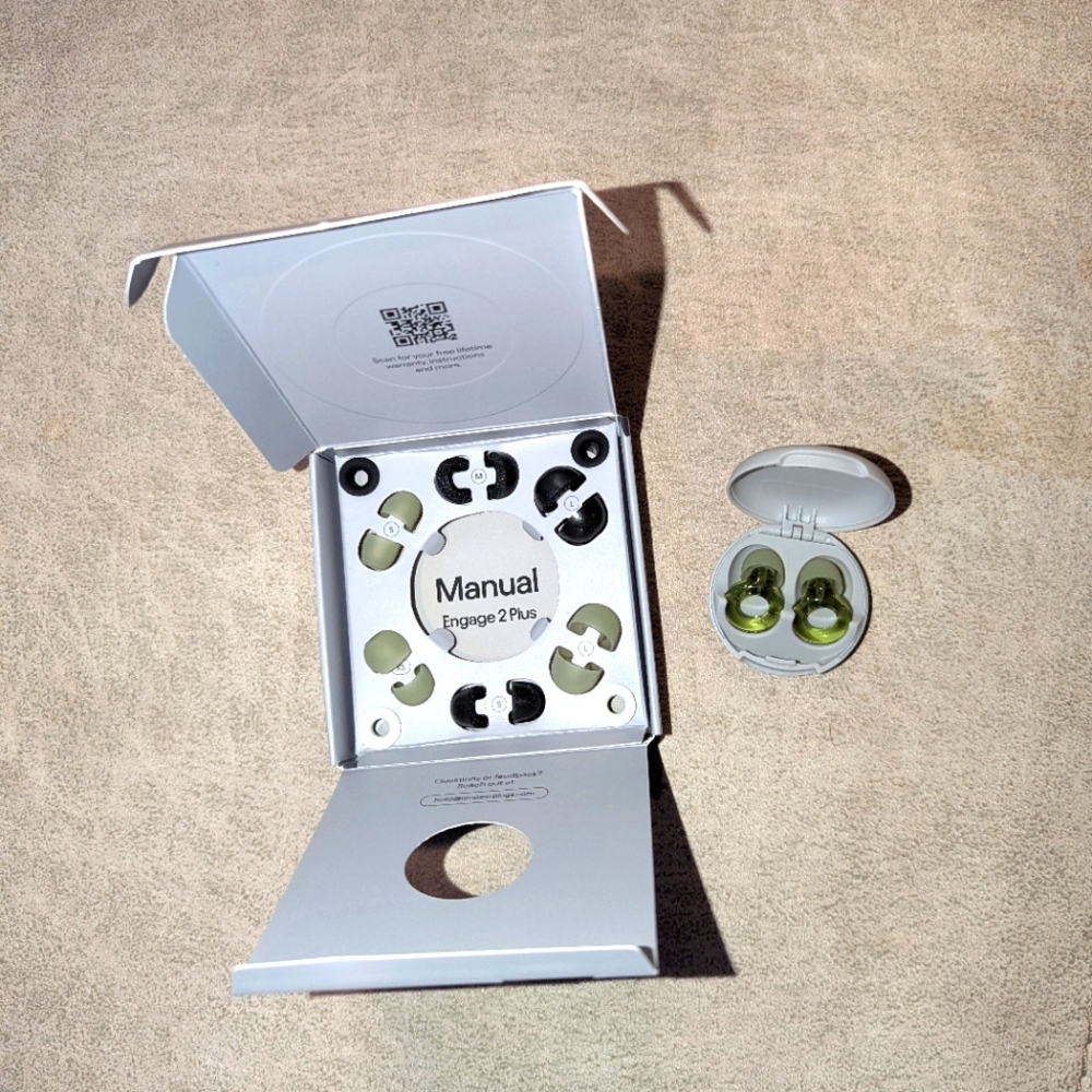 Loop Engage 2 Plus ear plugs